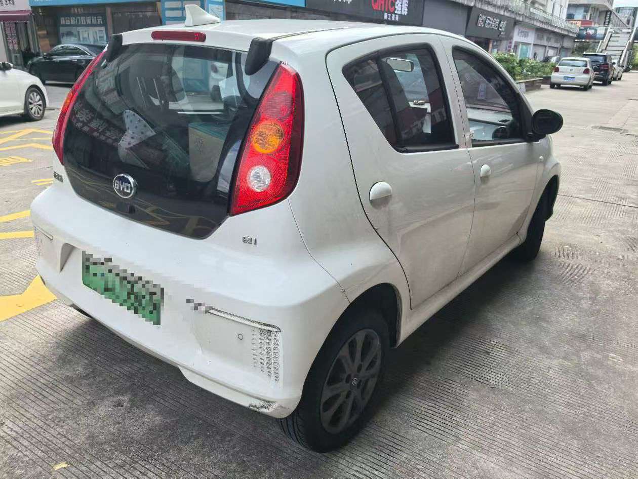 BYD e1 2