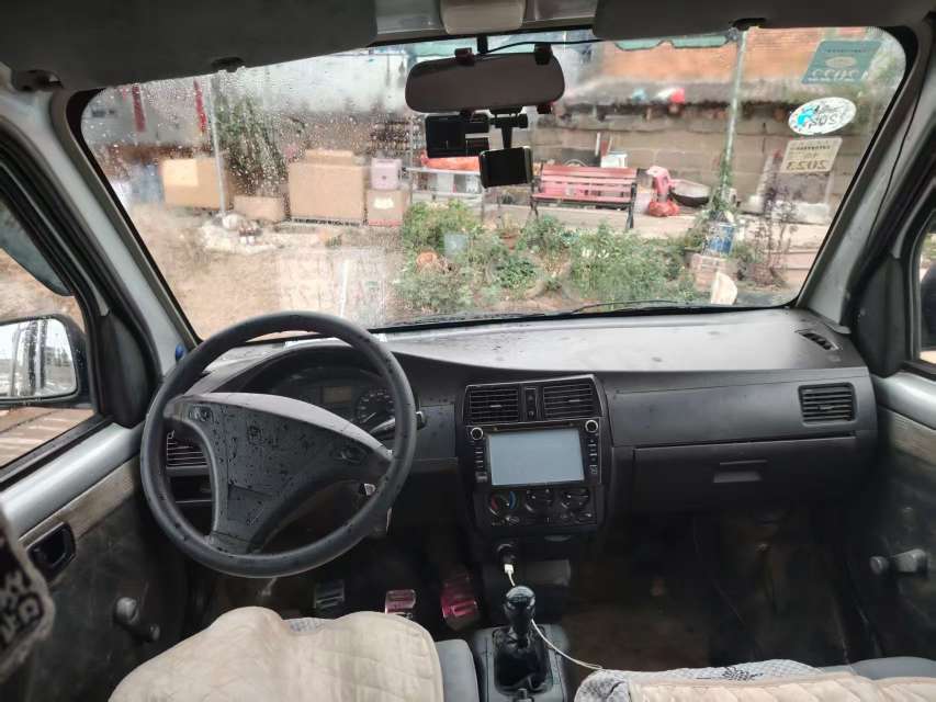 Wuling Rongguang 4