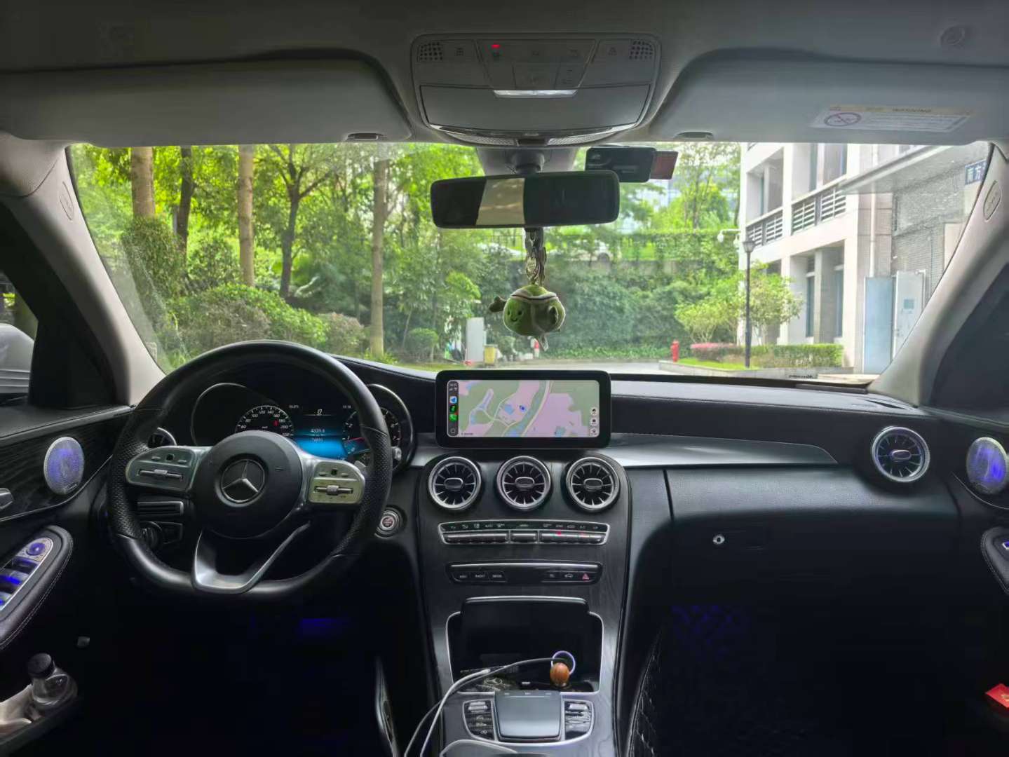 Mercedes-Benz C-Class 4