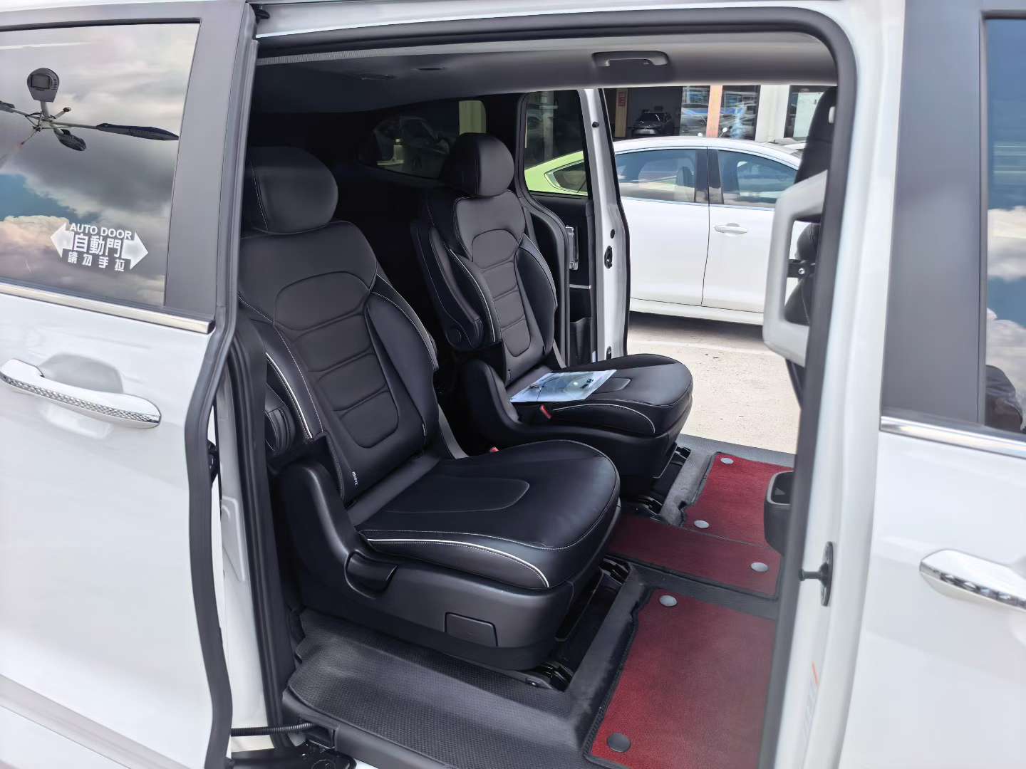 Hyundai Cuasut 270TGDI LUX Premium Edition 6