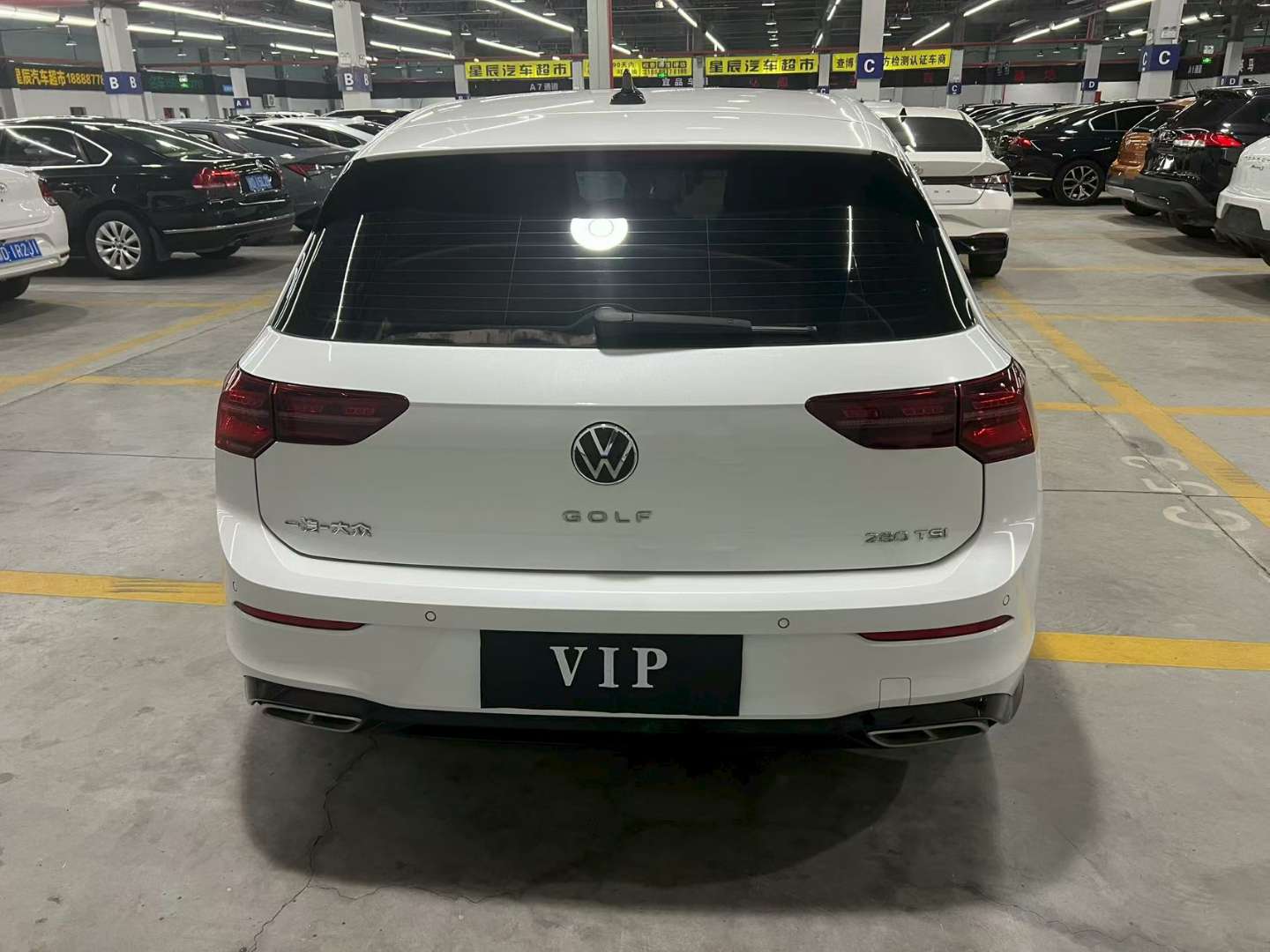 Volkswagen Golf 2021 1.4T R-Line 8
