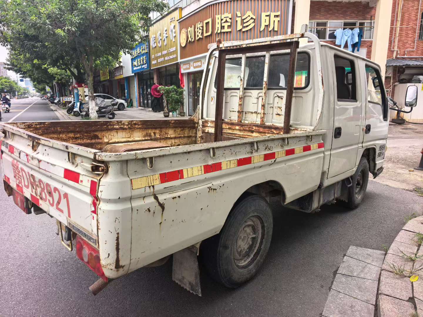 JMC Shunda Double Cab Flatbed 5