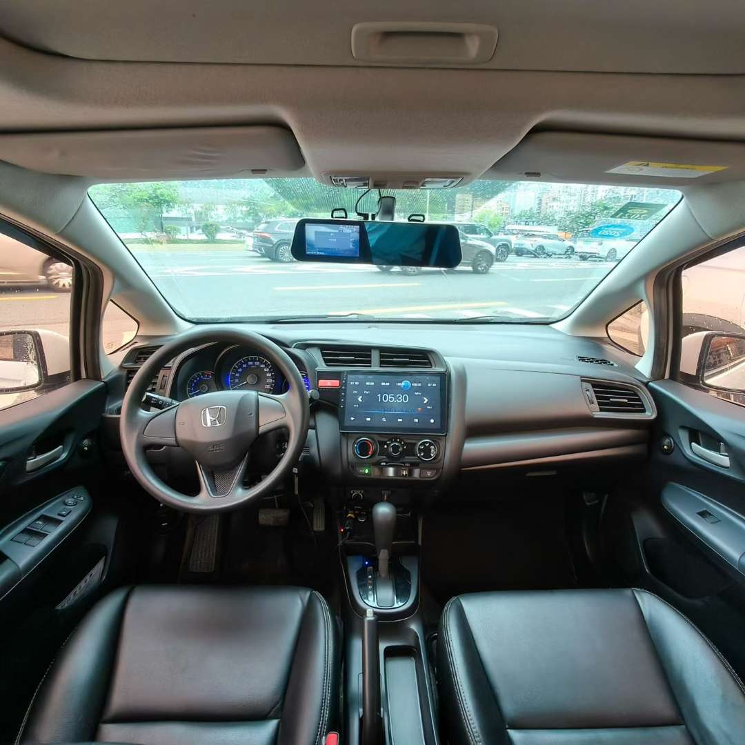 Honda Fit 1.5L CVT Fashion Sunroof 5