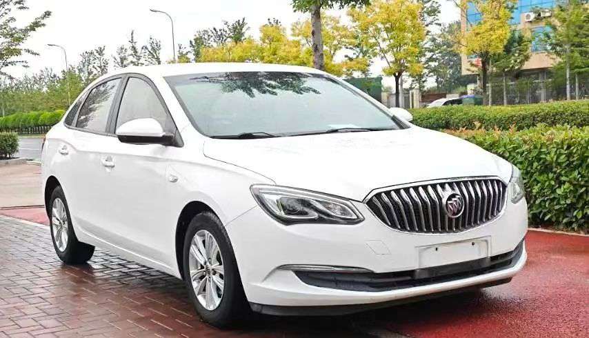 Buick Excelle 1.5L Automatic Sunroof 3