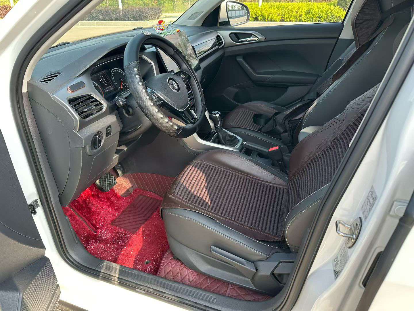 Volkswagen T-Cross 1.4T 7