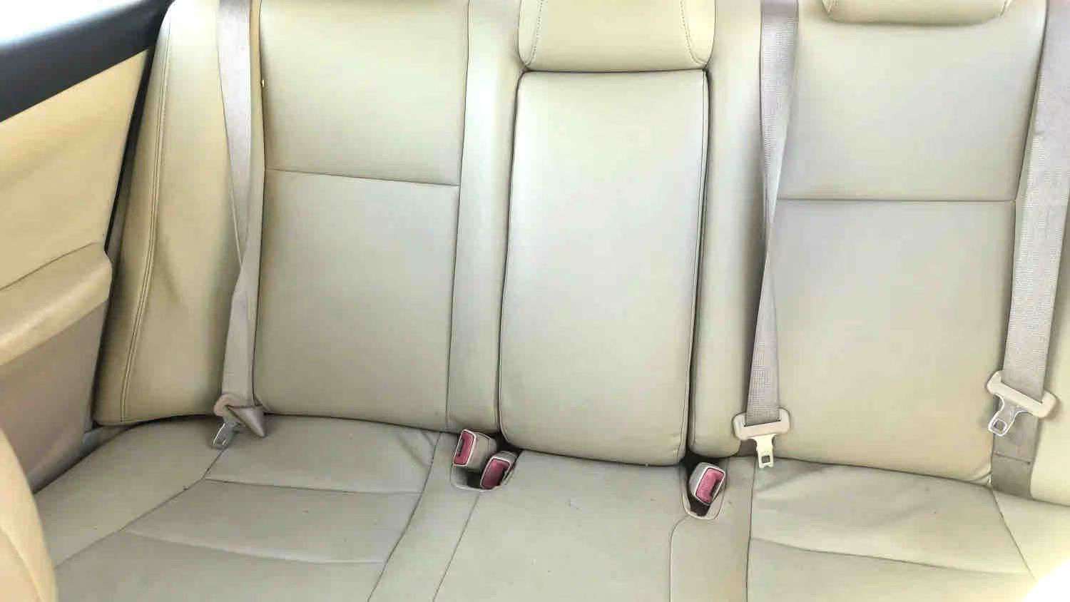 Toyota Camry 6