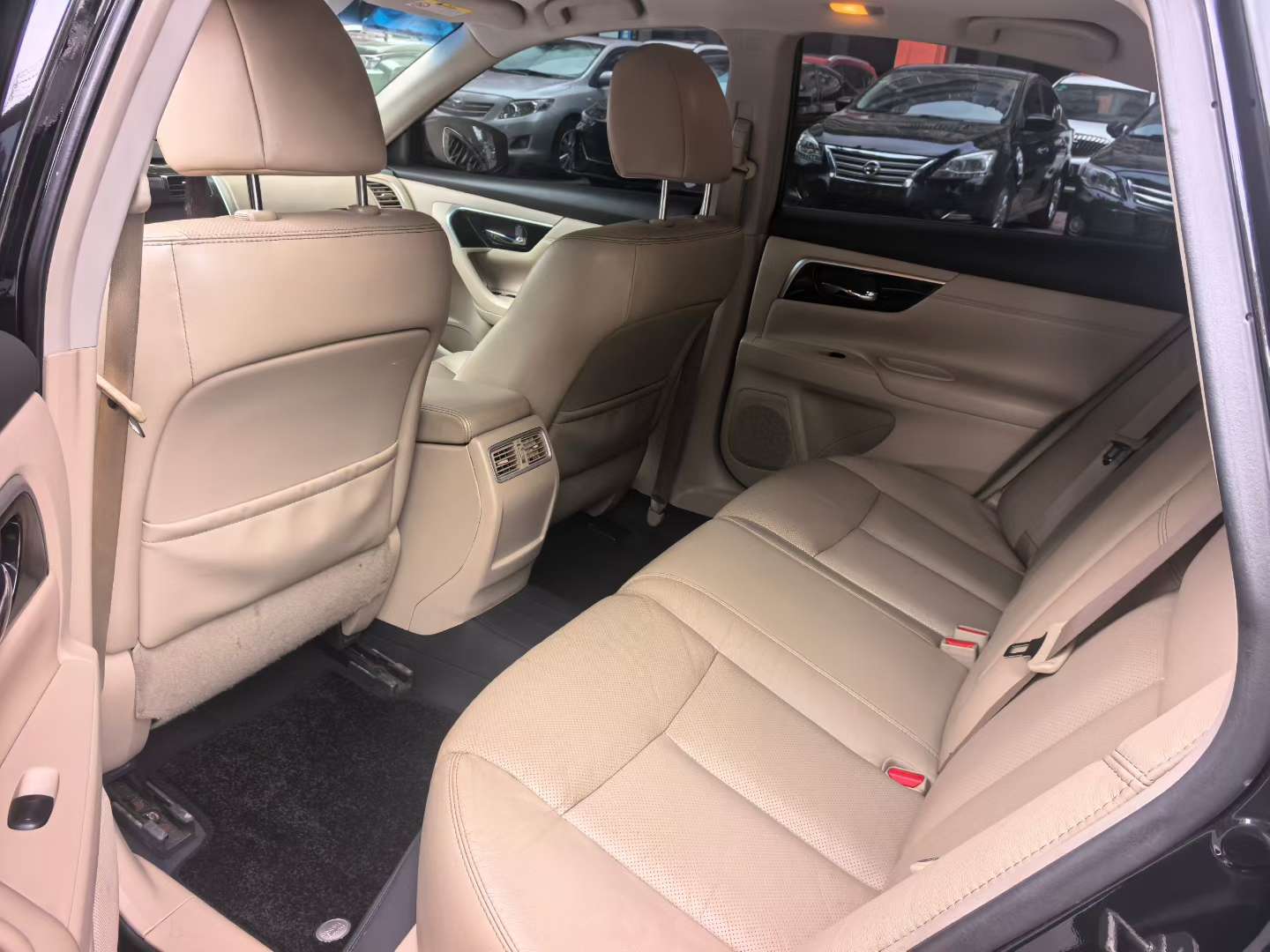 Nissan Teana 2.0L Automatic Sunroof Leather Navigation 8