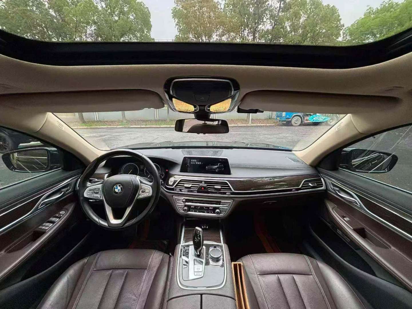 BMW 7 Series 2017 730Li Leading 6