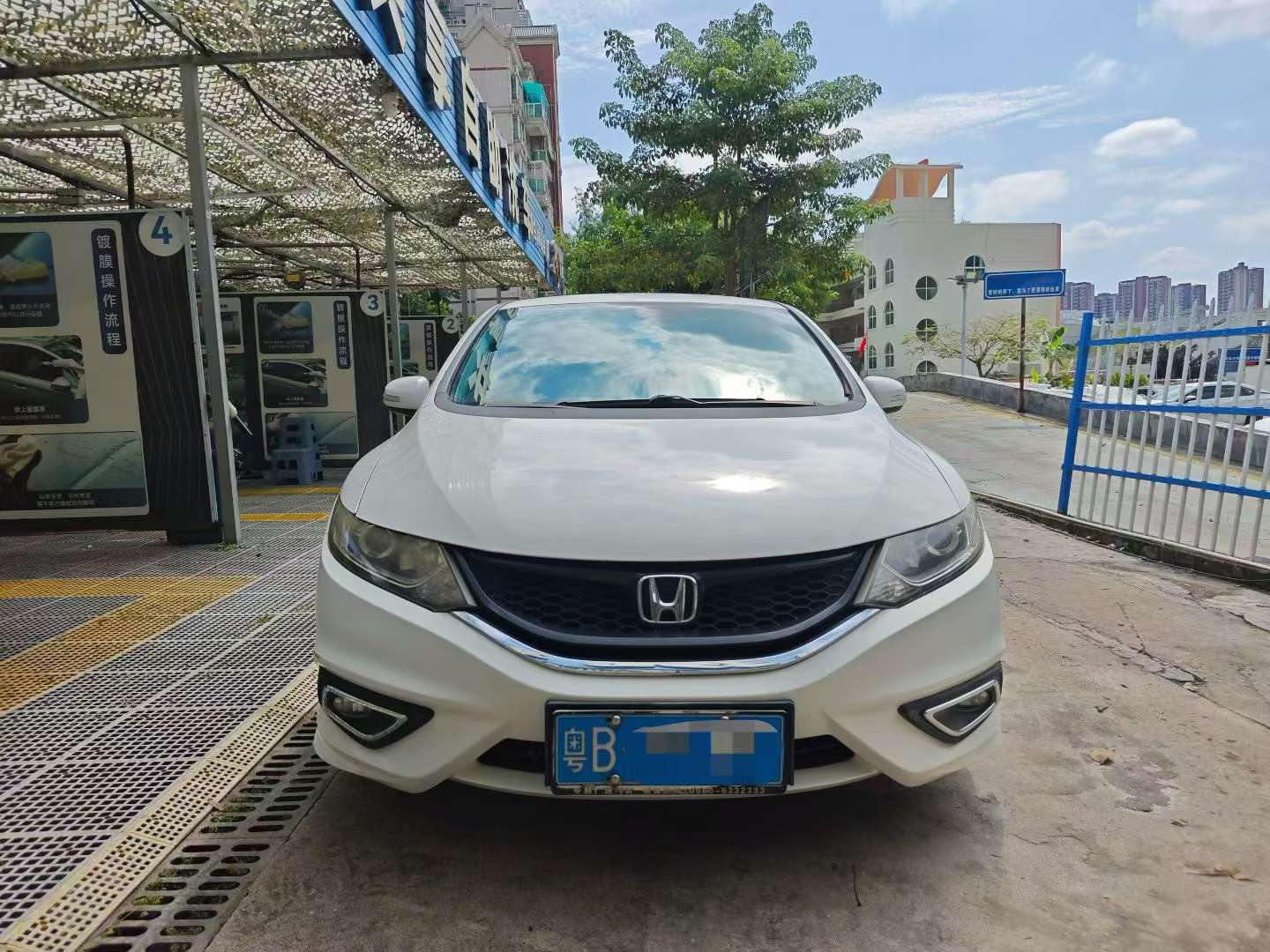 Honda Jade 1.8L Automatic Comfort 5-Seat