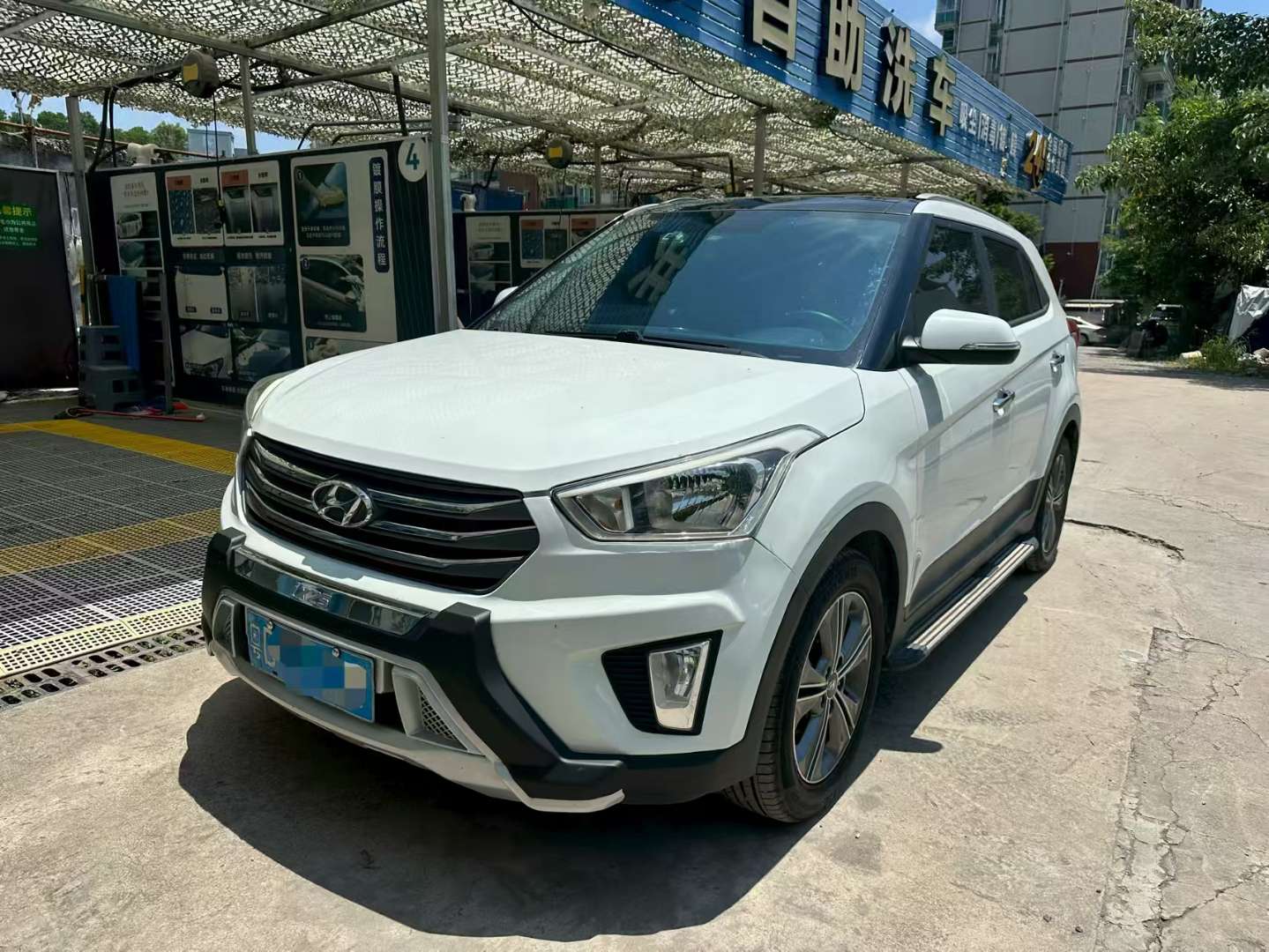 Hyundai ix25 1.6L Automatic FWD Intelligent GLS 2