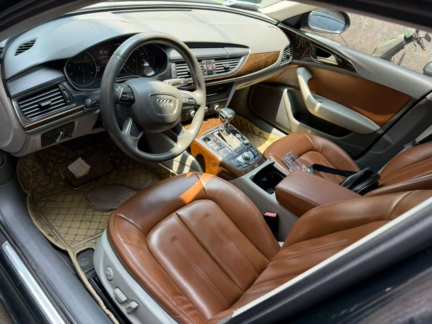Audi A6L 2.5L V6 4
