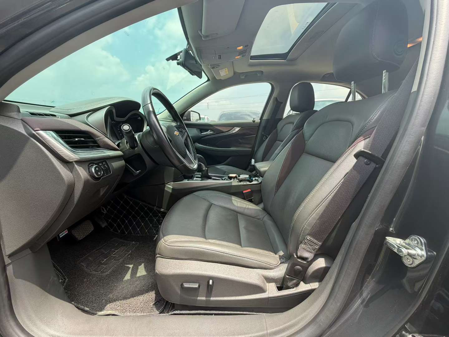 Chevrolet Malibu 1.5T Automatic Luxury 4