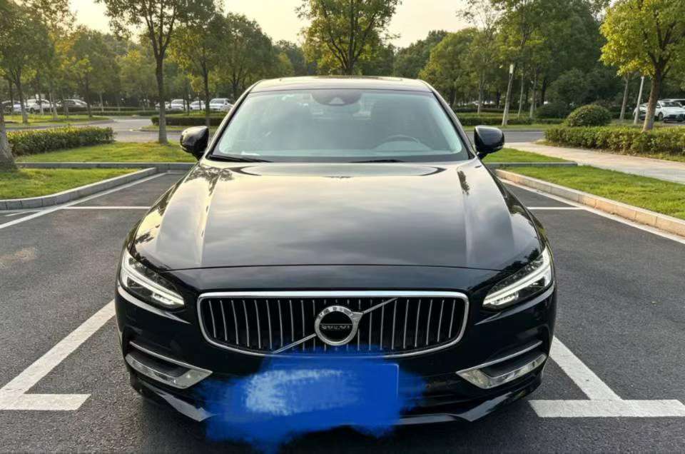 Volvo S90 2019 2.0T T5 Luxury