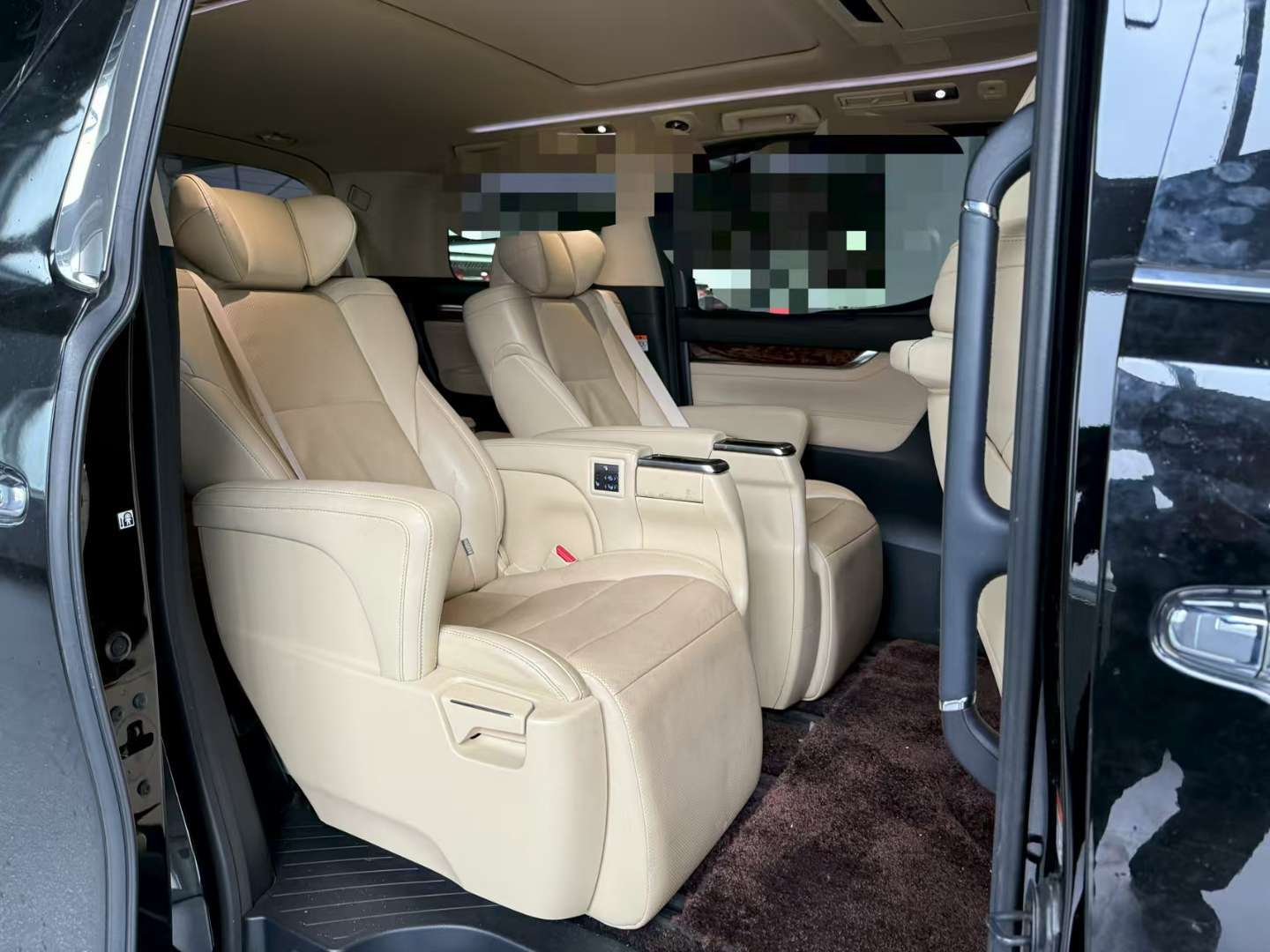 Toyota Alphard 7