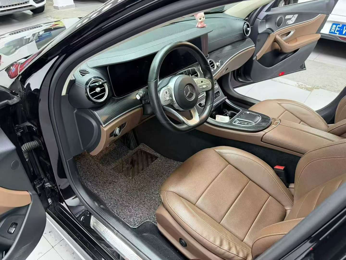 Mercedes-Benz E-Class E300L Facelift Luxury 7