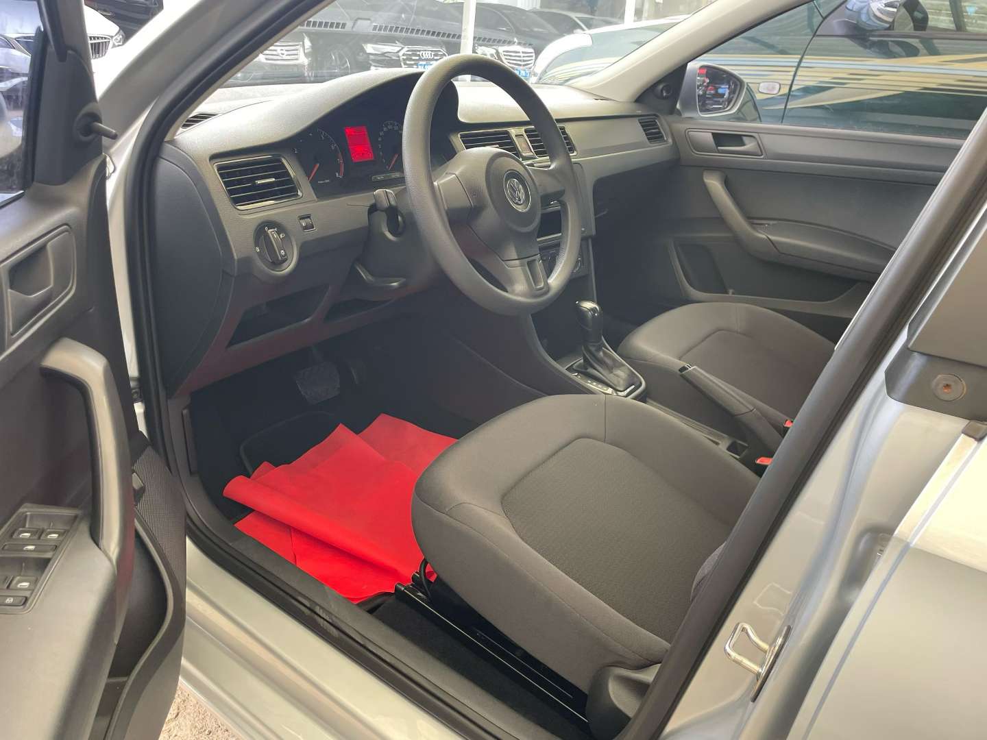 Volkswagen Santana 2