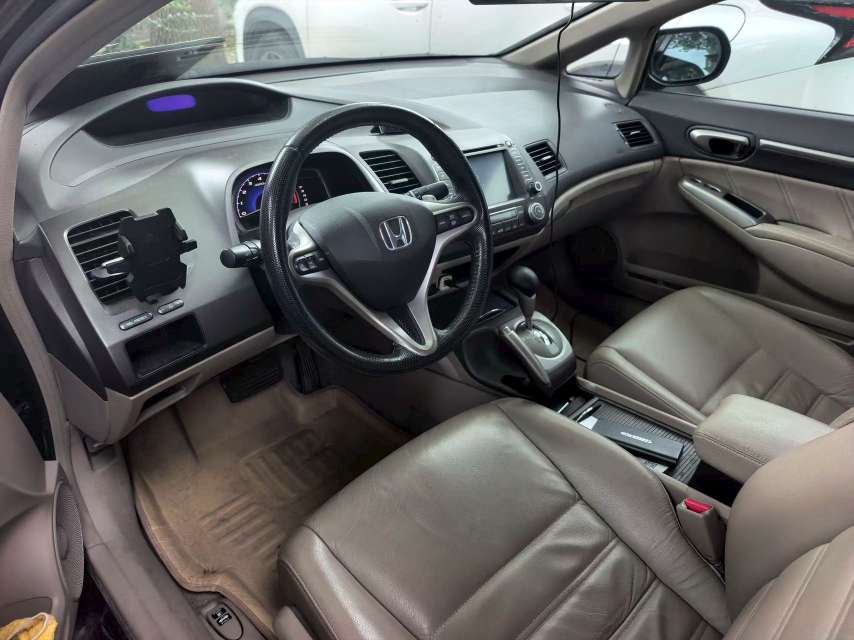 Honda Civic 1.8 Luxury 3