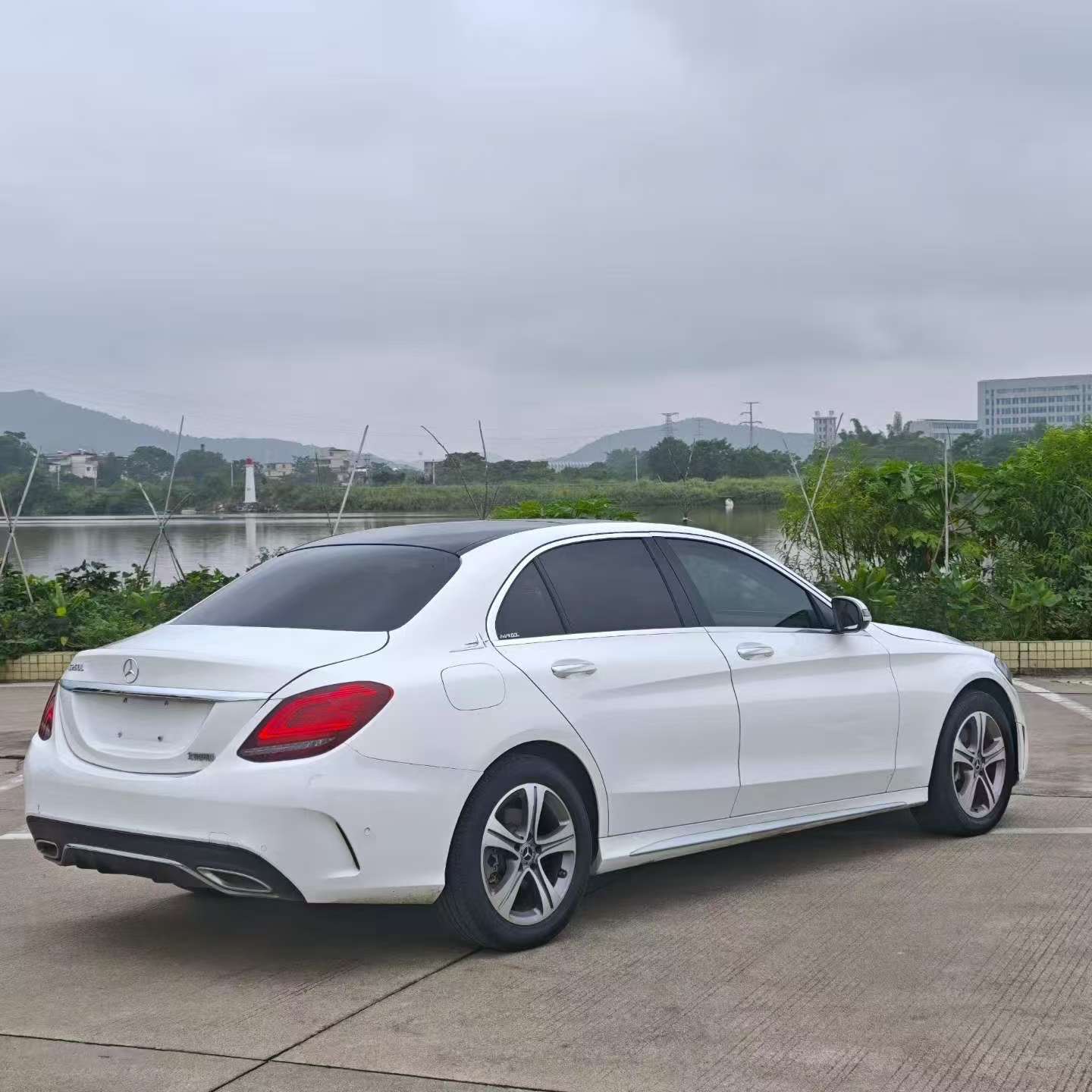 Mercedes-Benz C-Class 2021 C260L Sport 3