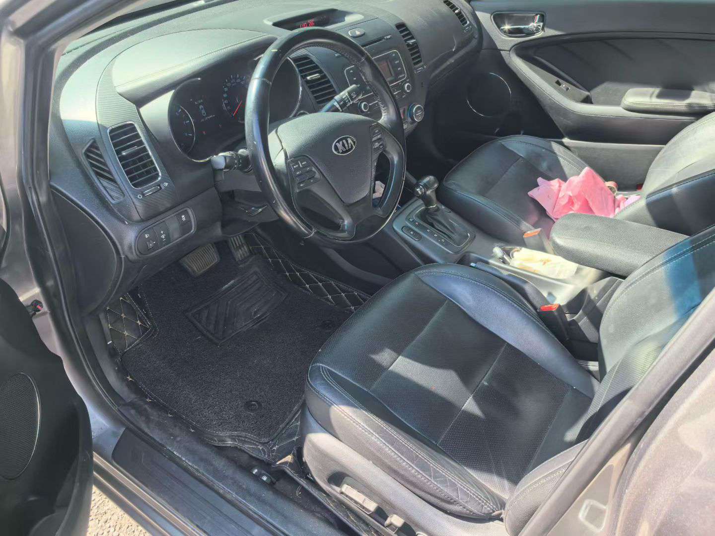Kia K3 1.6L Automatic Sunroof Power Memory Seats 4