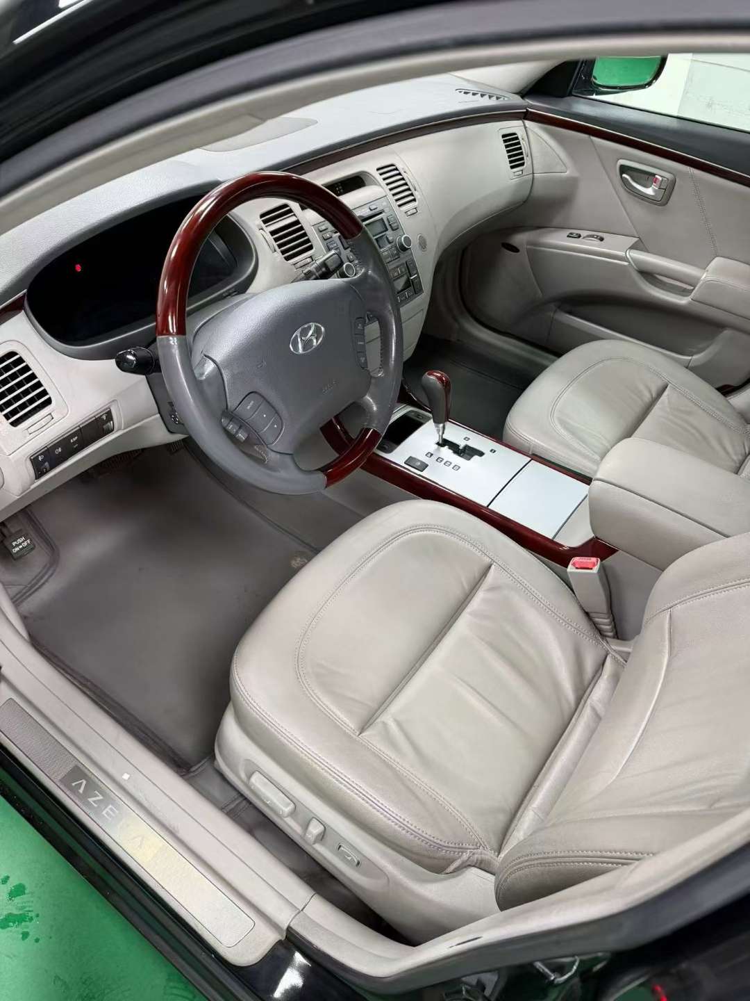 Hyundai Azera 3.3L V6 3