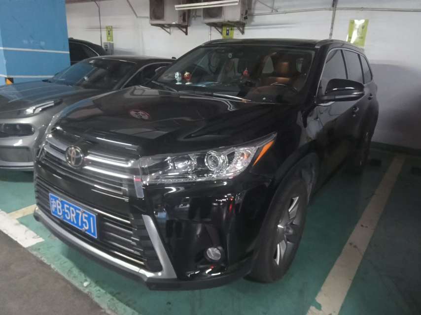 Toyota Highlander 2.0T AWD Premium 7-Seater