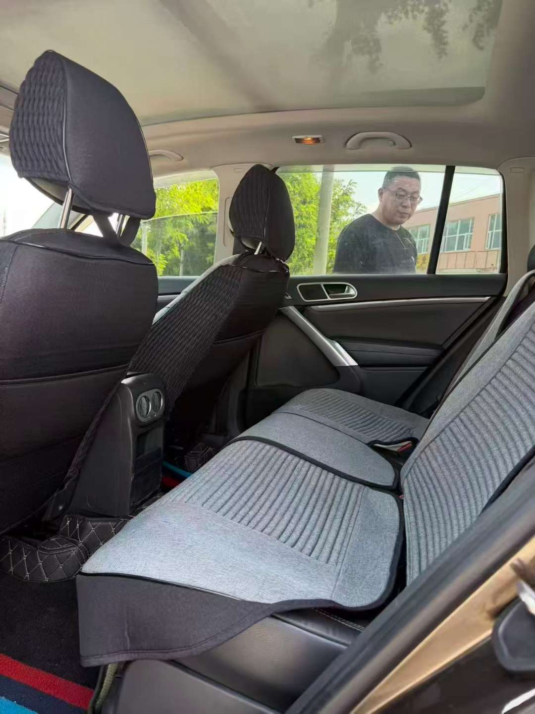 Volkswagen Tiguan 1.4T 3