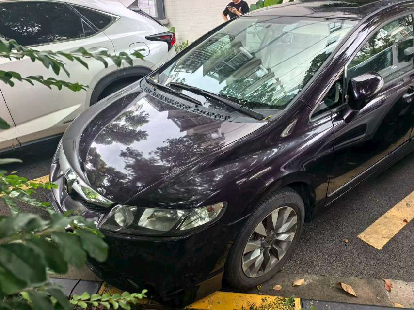 Honda Civic 1.8 Luxury