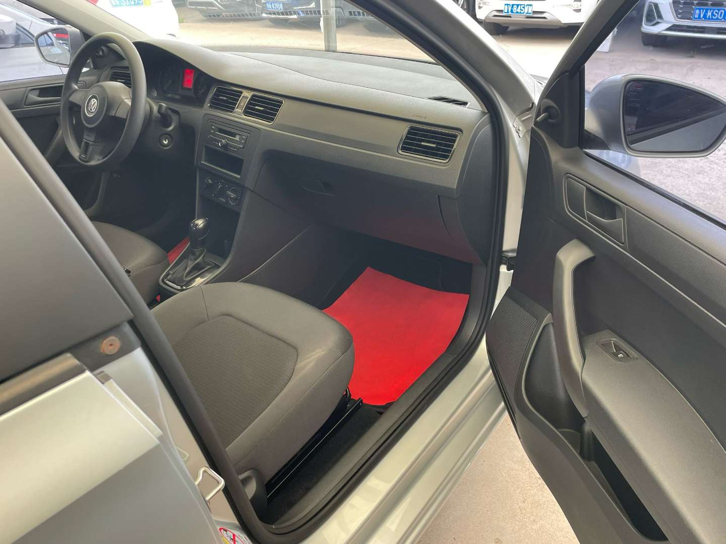 Volkswagen Santana 4
