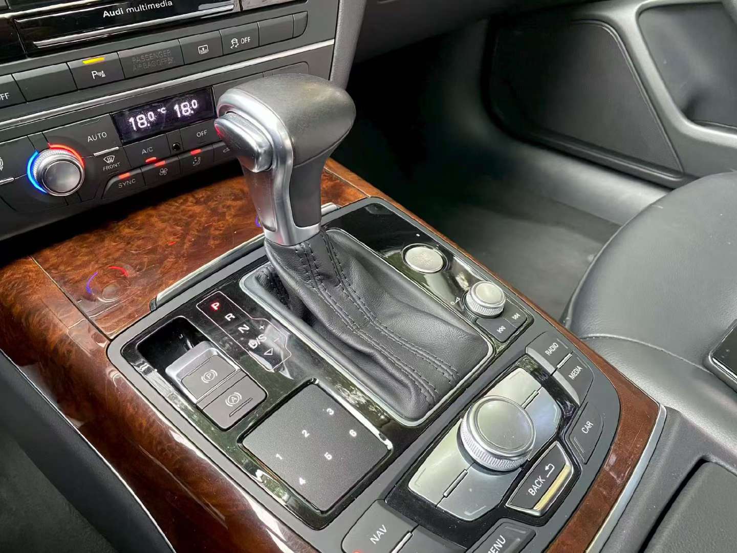 Audi A6L 2.5 2