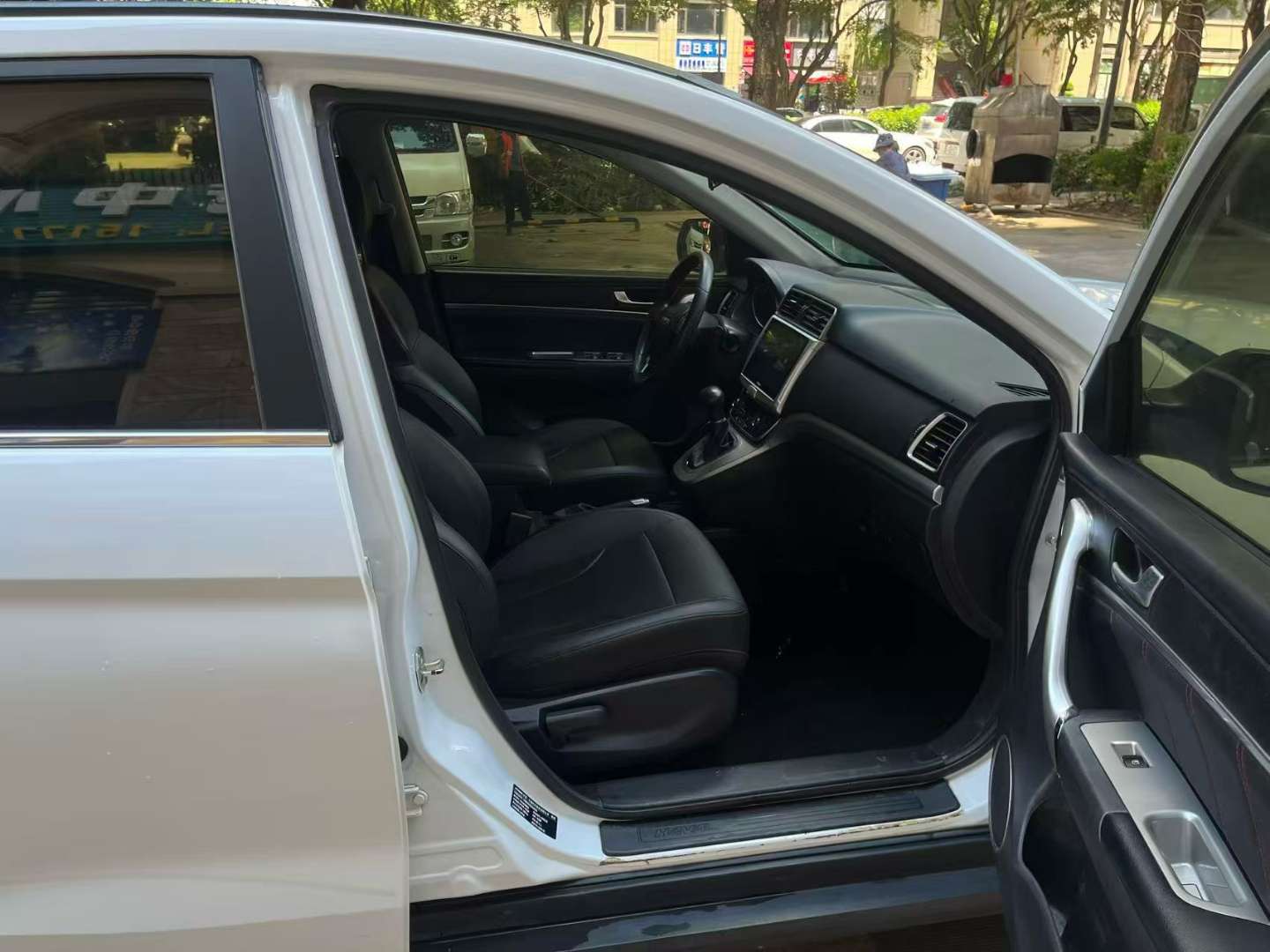 Haval M6 2WD 1.5T Elite Edition 5
