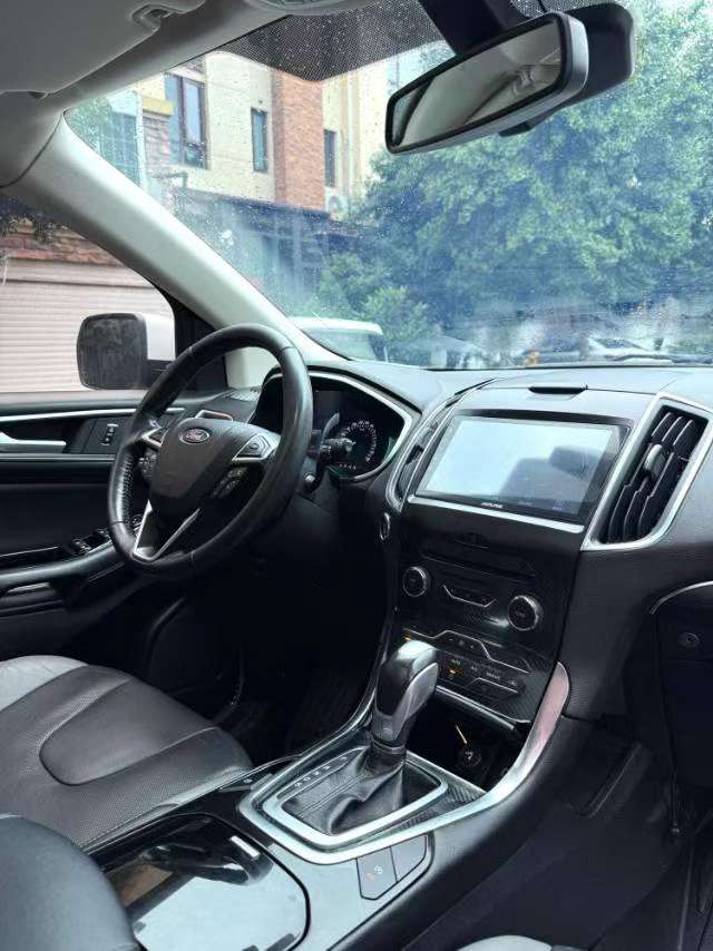 Ford Edge 2018 2.0T 245 AWD Sport 7-Seater 4