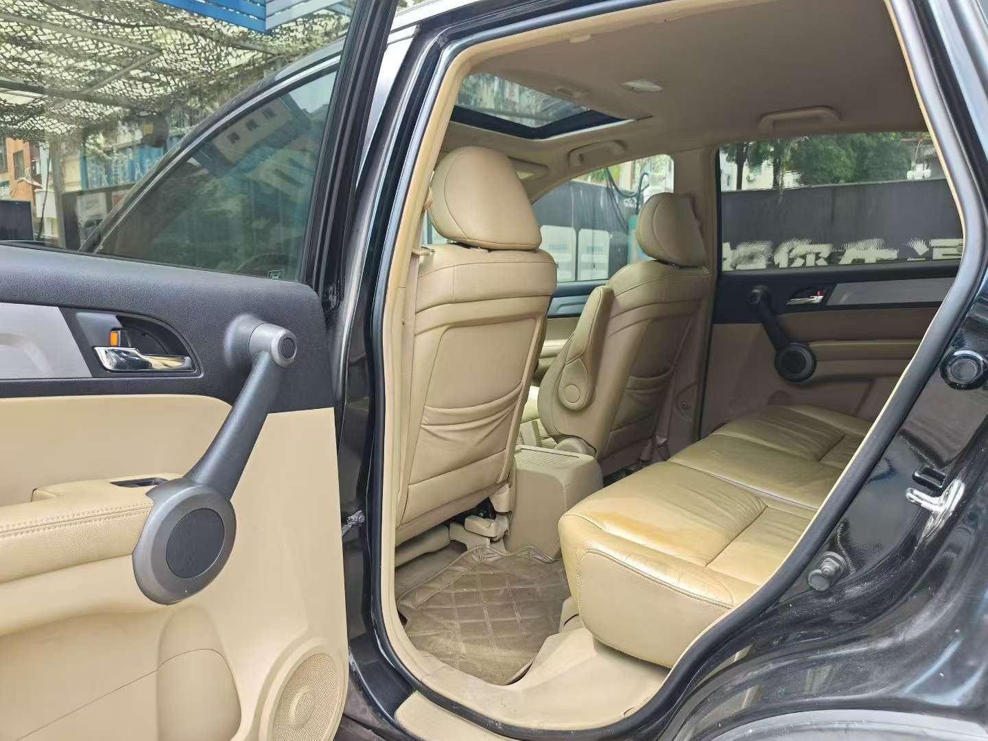 Honda CR-V 2.4L Automatic 4WD Luxury Edition 5
