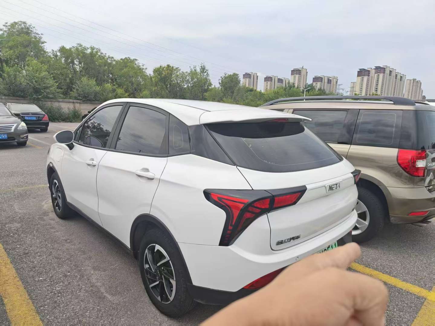 Neta V 4