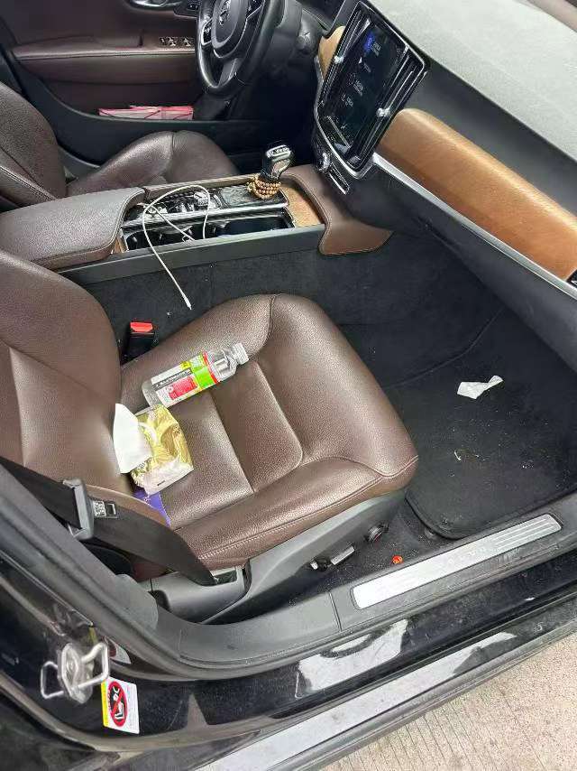 Volvo S90 2019 2.0T T5 Luxury 5