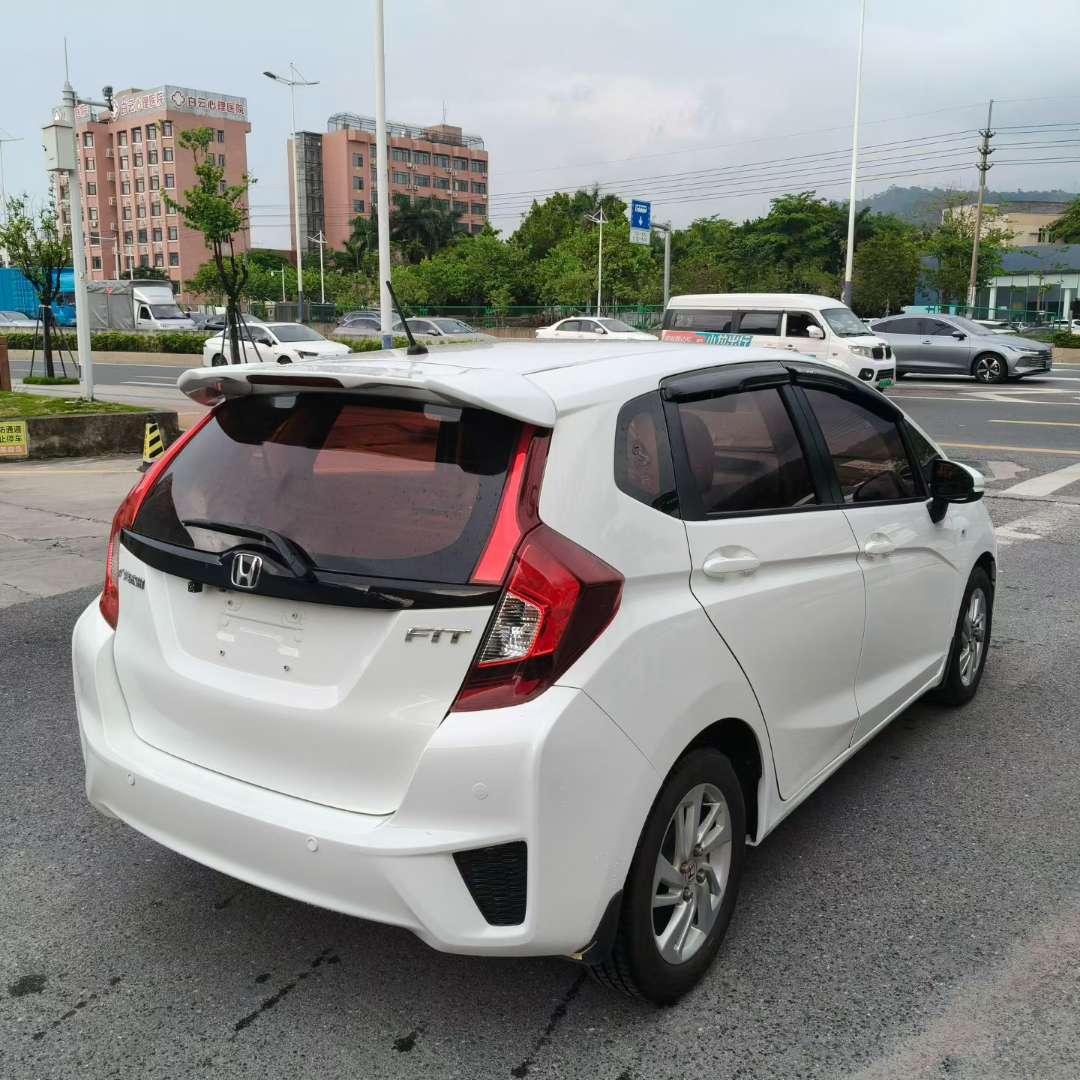 Honda Fit 1.5L CVT Fashion Sunroof 9