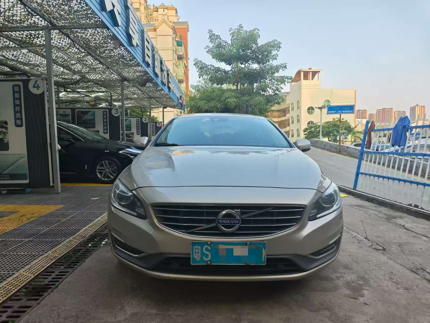 Volvo S60L T4 Zhiyuan Edition