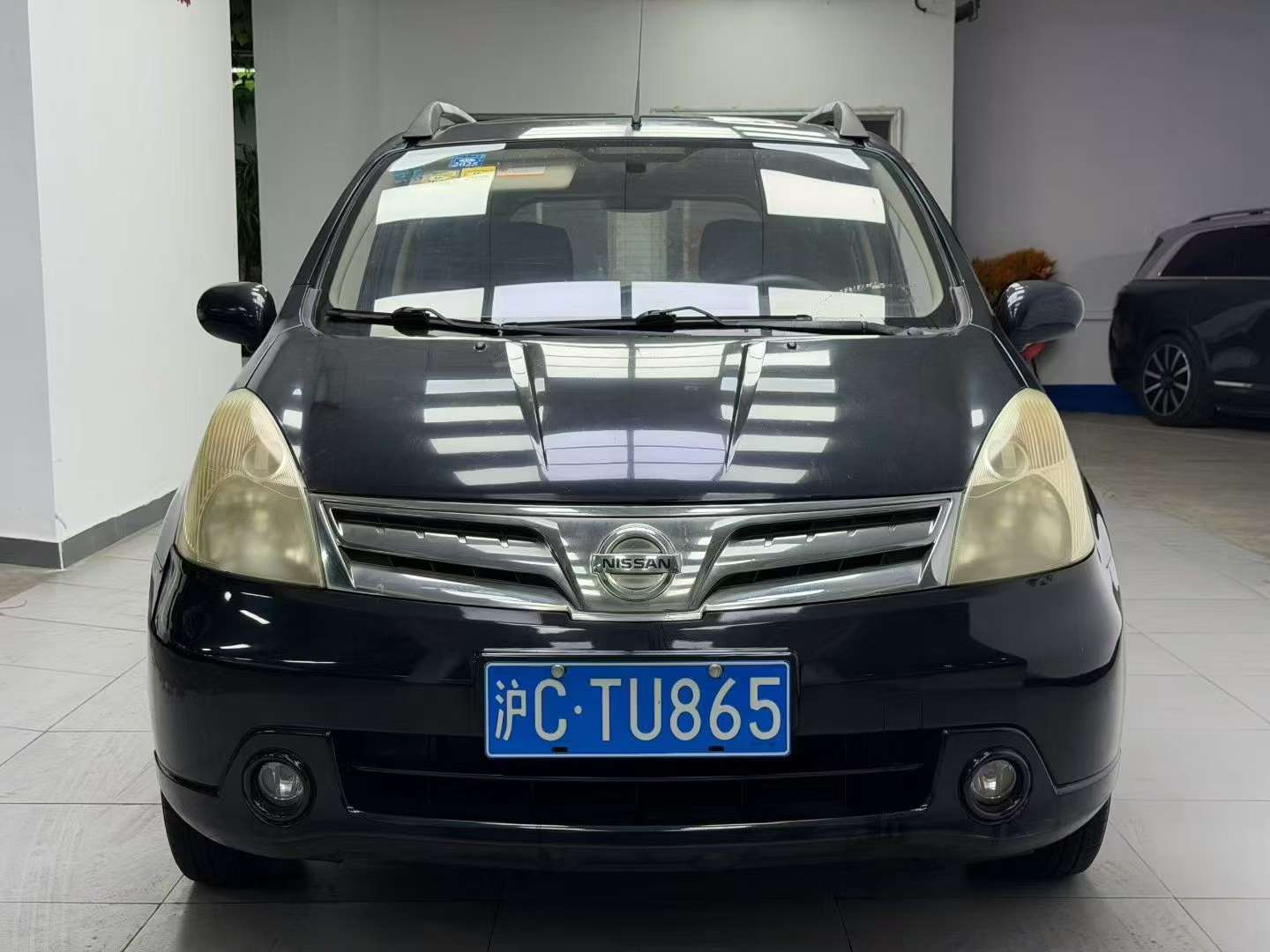 Nissan Livina 2011 Automatic 2