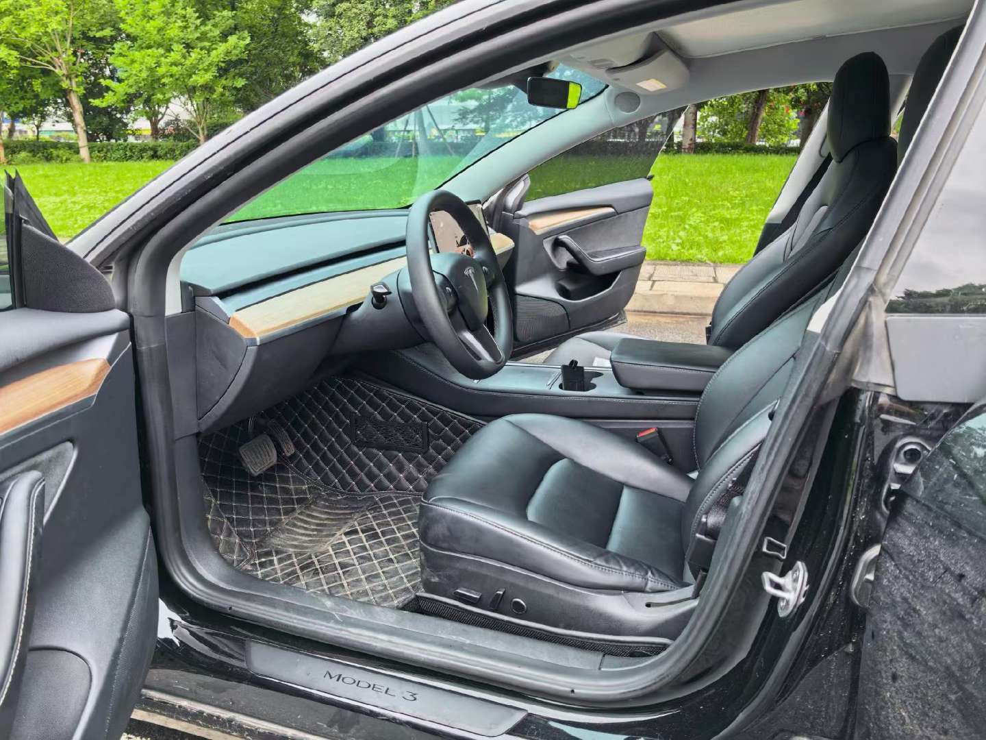 Tesla Model 2022 Rear-Wheel Drive Edition 6