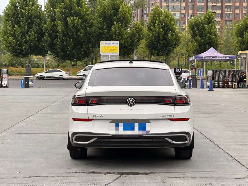 Volkswagen Lamando L 2023 1.4TSI 280TSI R-Line 8