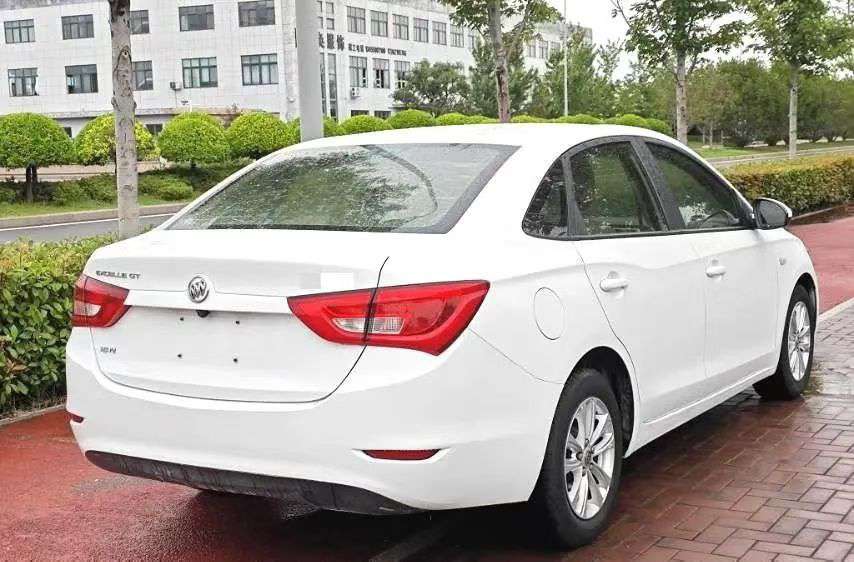 Buick Excelle 1.5L Automatic Sunroof 9