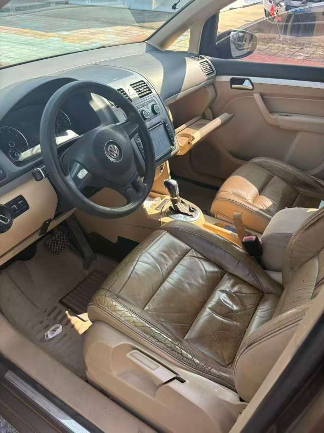 Volkswagen Touran 2013 1.4 Elegance 4