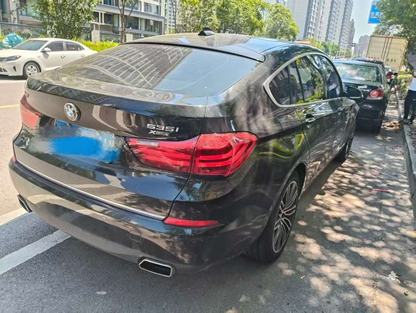 BMW 5 Series GT 2013 2.0L Automatic Luxury 6