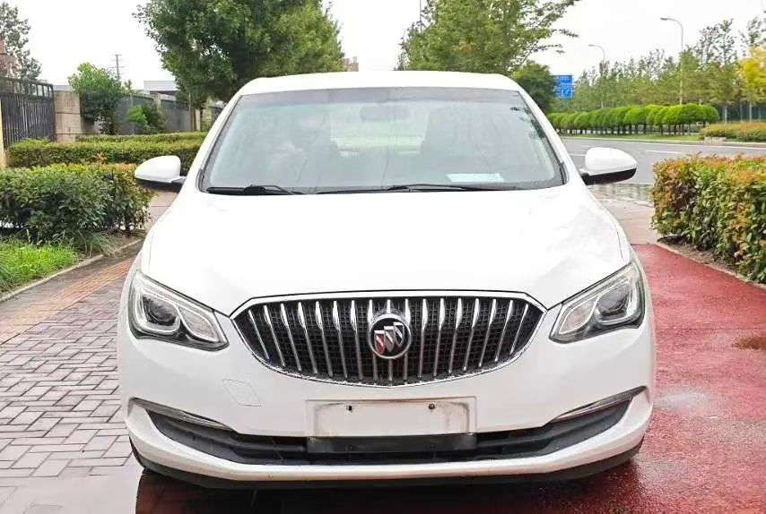 Buick Excelle 1.5L Automatic Sunroof