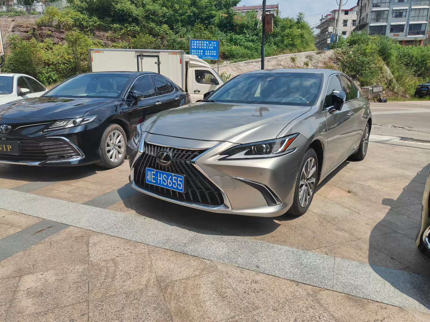 Lexus ES 2022 ES200 Power Sunroof 3