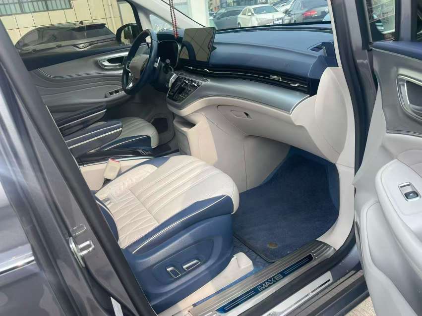 Roewe iMAX8 2022 Top-spec Flagship Edition 6