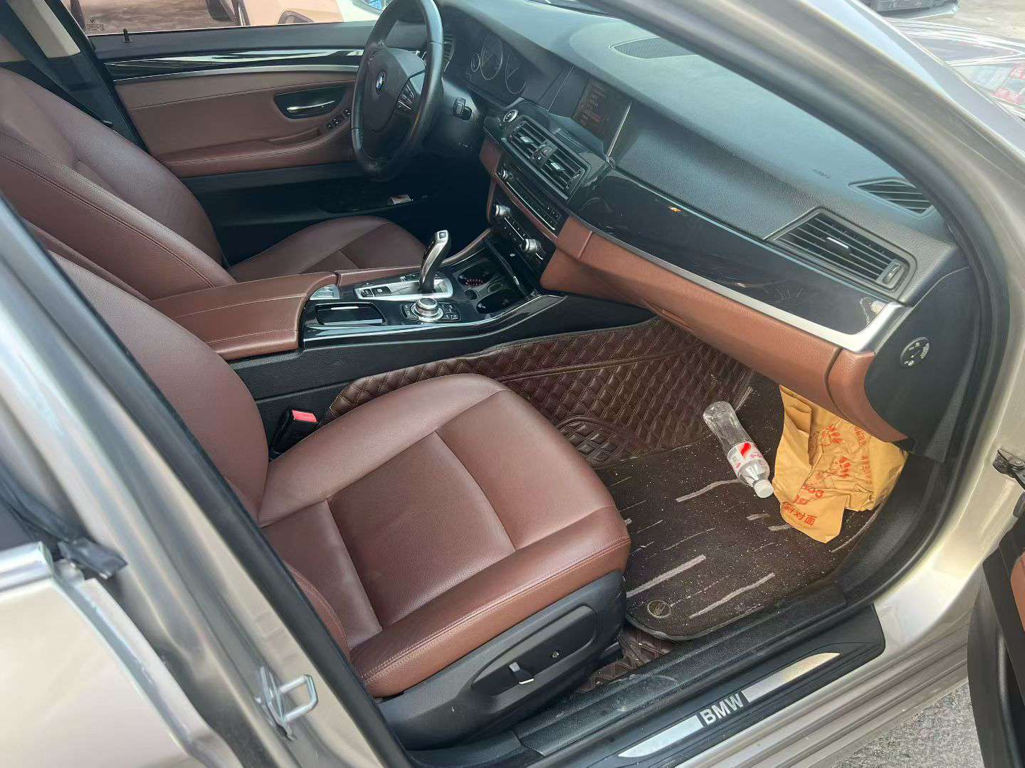 BMW 5 Series 520Li 4