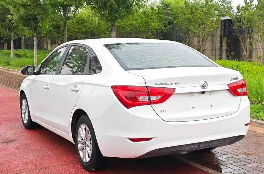 Buick Excelle 1.5L Automatic Sunroof 8