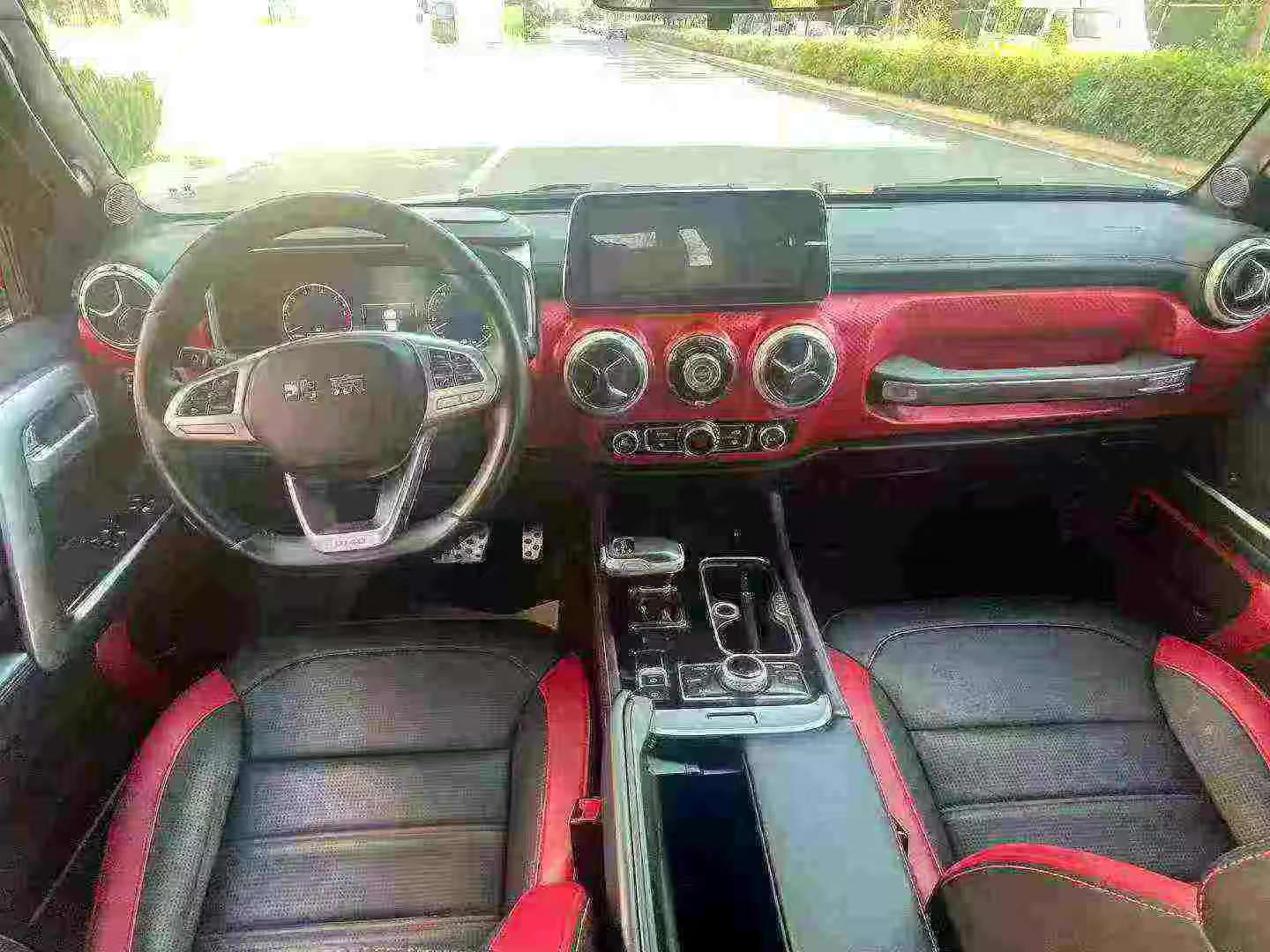 Beijing BJ40 2.0T 8-Speed Automatic 4WD Knight Edition 6