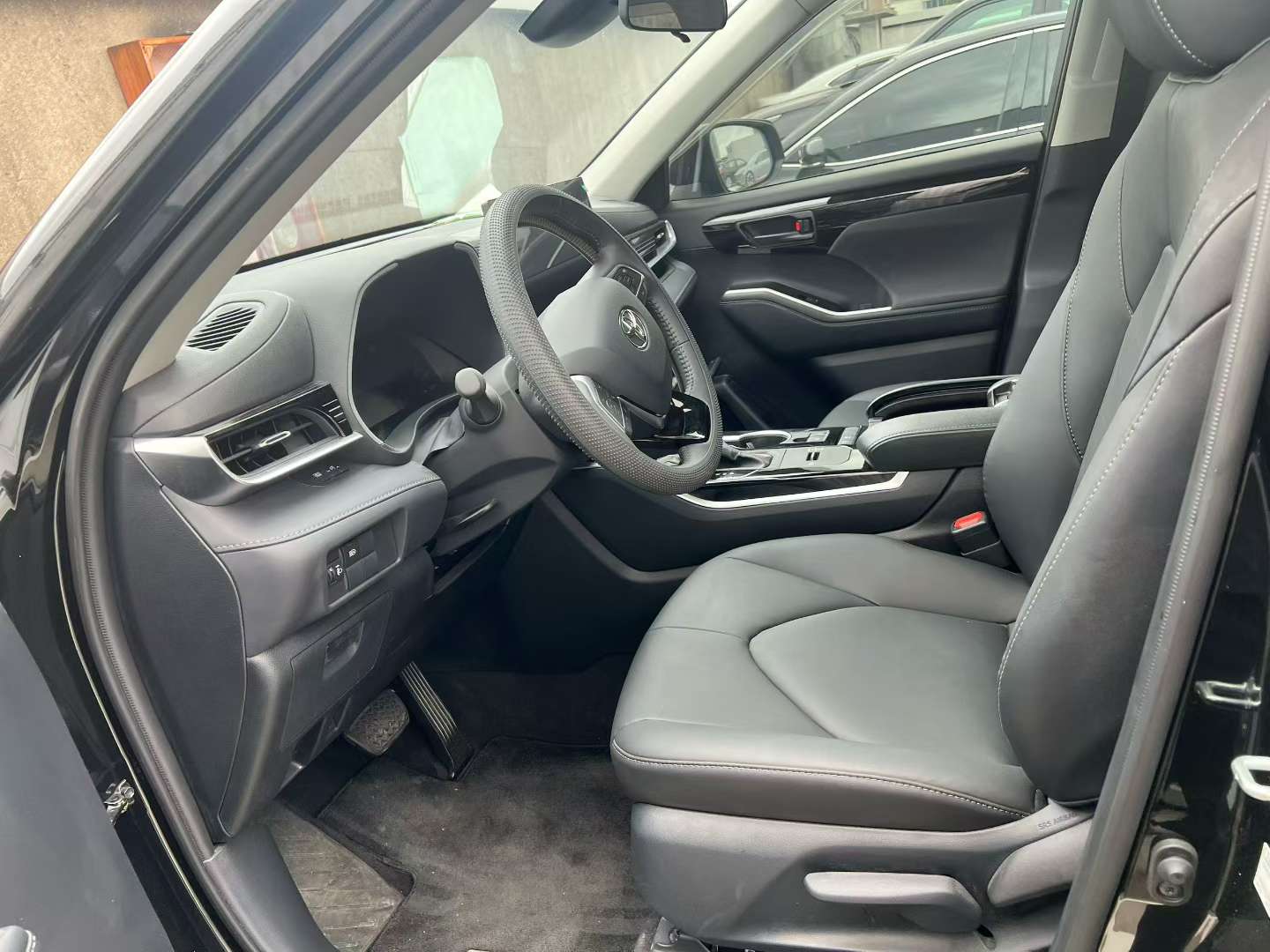 Toyota Highlander 2026 2.5L Smart Hybrid FWD 5-Seat Elite Edition 3