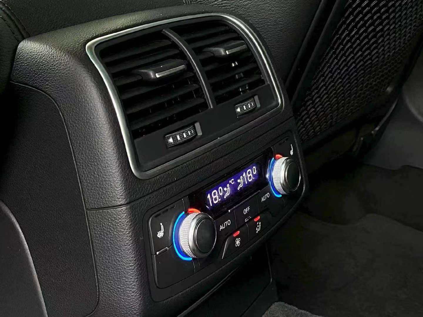 Audi A6L 2015 2.5 V6 5